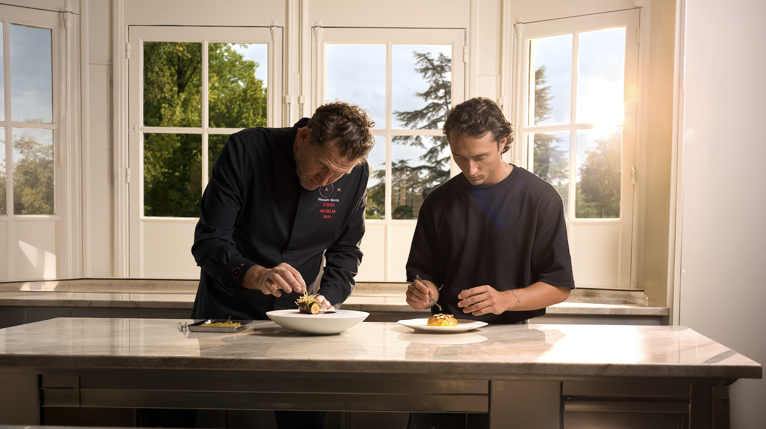 Alexandre Mazzia et Alberto Magri pour Martell