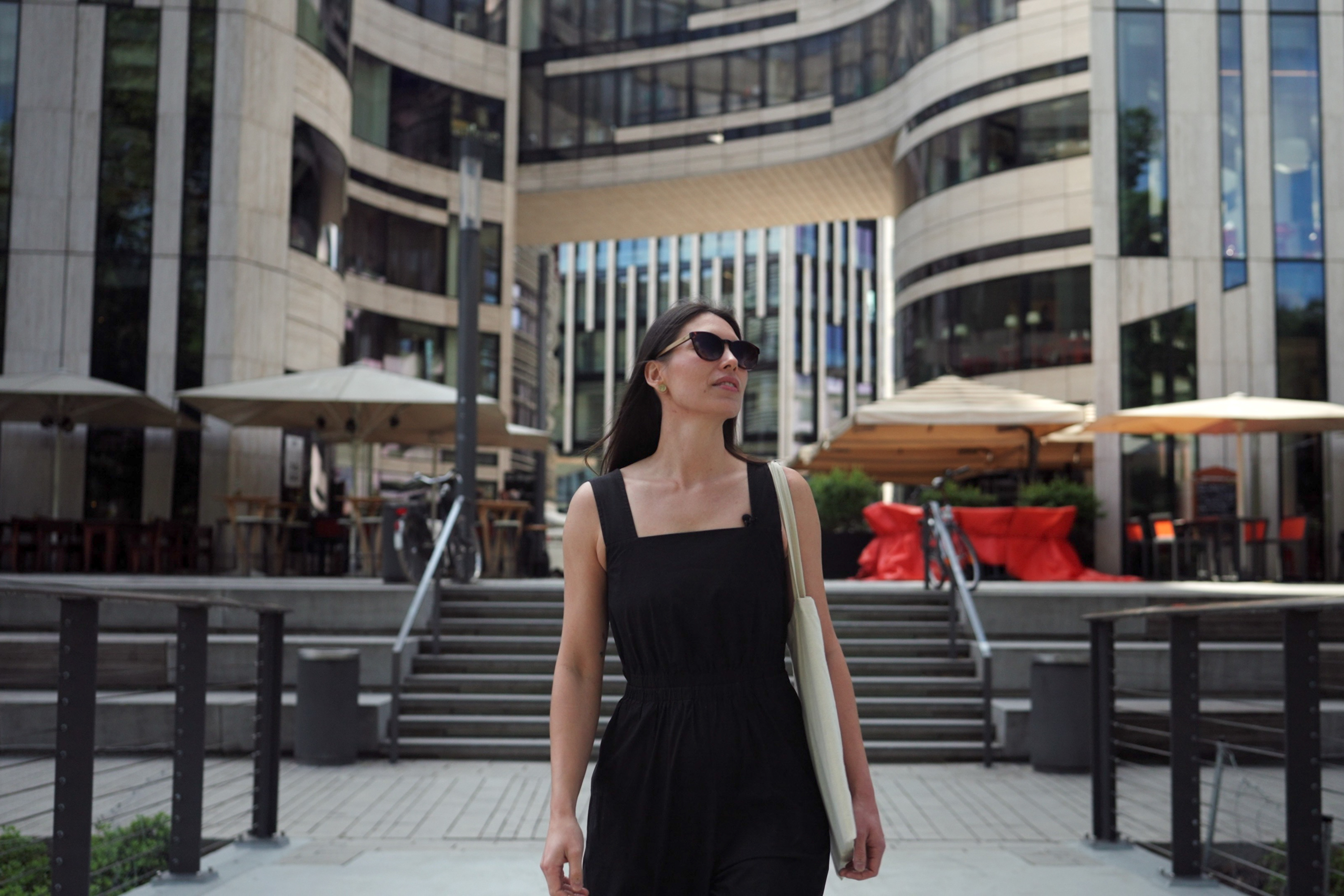 Photo de la bartender de l'épisode 3, tourné à Dusseldorf